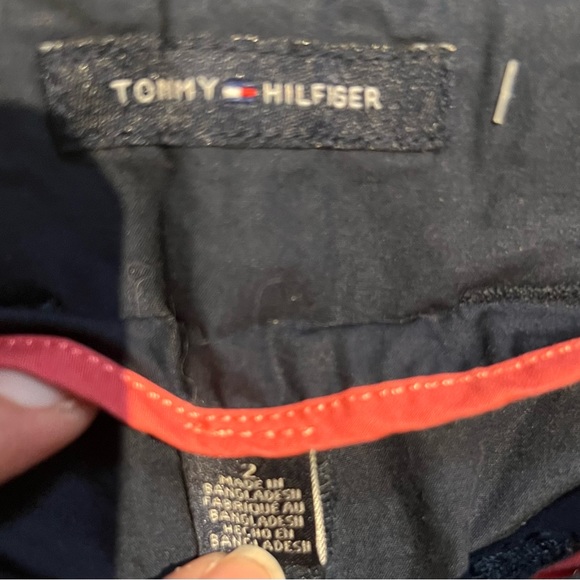 ♥️Cute Navy Blue Tommy Hilfiger Skirt - Picture 2 of 3